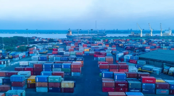 馬士基警告：“天下第一堵”持續擁堵！多家船公司暫停接收訂單