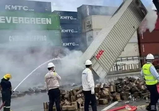突發！深圳蛇口集裝箱碼頭貨柜起火！船公司再次發布重要通知