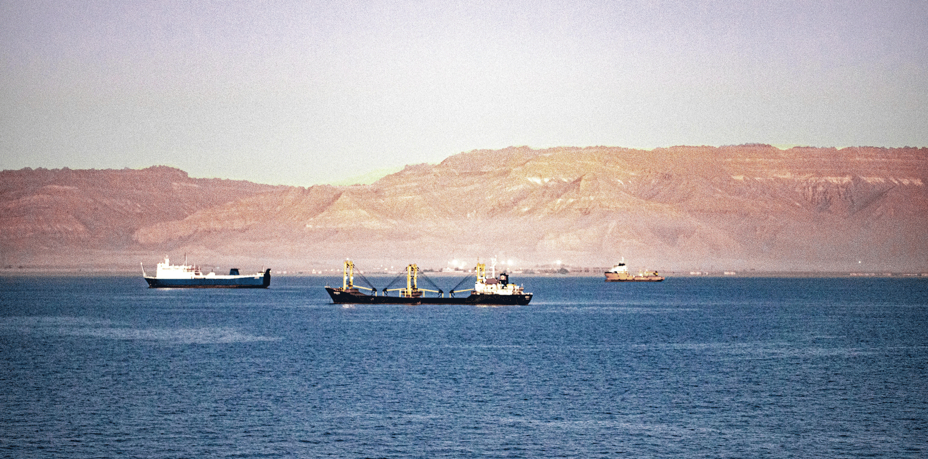 蘇伊士運(yùn)河宣布：打折！集裝箱船過境享15%折扣